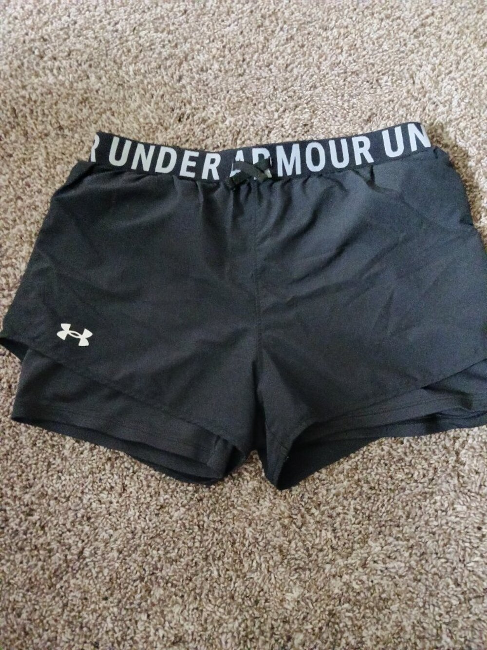 Under Armour girls youth shorts XL
